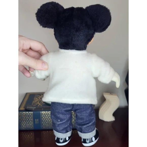 Disney Mickey Mouse Sock Hop Greaser Vinyage 1990s plush vinyl face - Picture 9 of 17